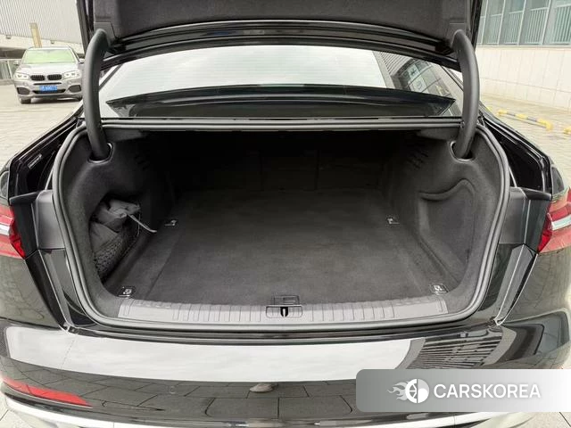 Audi A6L 2025 Черный из Китая, фото 2
