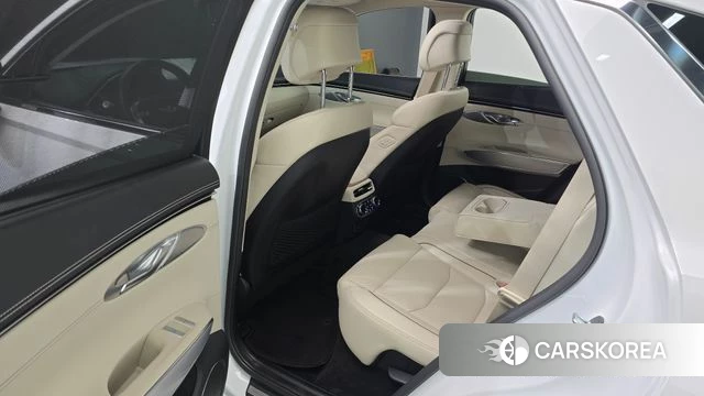 Genesis GV70 2021 Белый из Кореи, фото 2