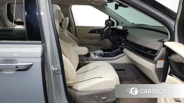 Kia The New Carnival 4th Generation 2024 Серебряный из Кореи, фото 2