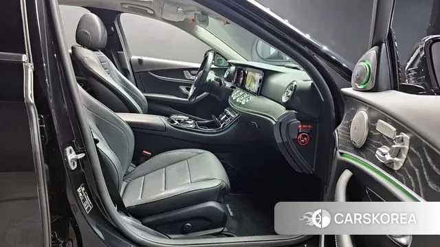 Mercedes-Benz E-Class W213 2019 Черный из Кореи, фото 2