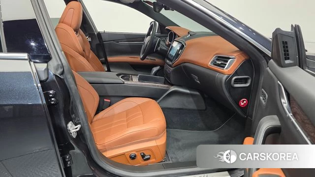 Maserati Ghibli 2019 Черный из Кореи, фото 2