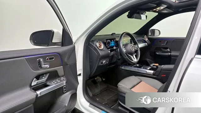 Mercedes-Benz EQB X243 2023 Белый из Кореи, фото 2