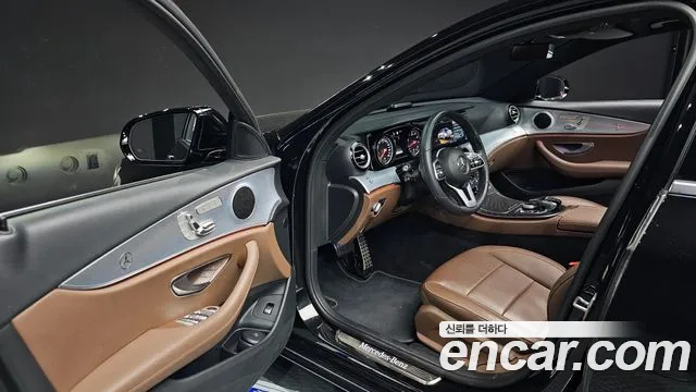 Mercedes-Benz E-Class W213 2020 Черный из Кореи, фото 2