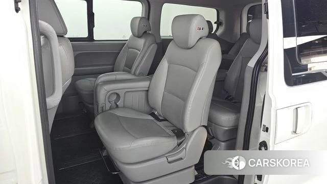 Hyundai The New Grand Starex 2019 Белый из Кореи, фото 2