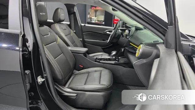 Chevrolet (GM Daewoo) Trax Crossover 2023 Черный из Кореи, фото 2