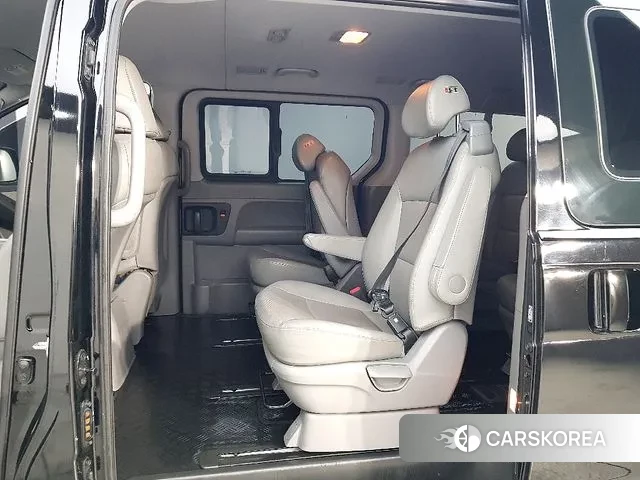 Hyundai The New Grand Starex 2020 Черный из Кореи, фото 2