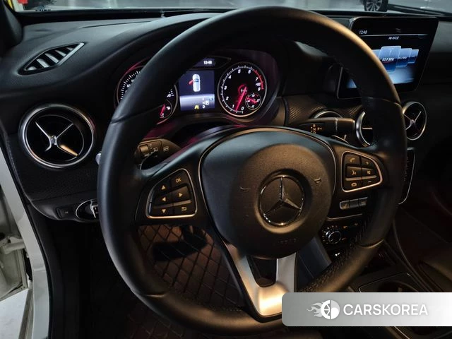 Mercedes-Benz A-Class W176 2018 Белый из Кореи, фото 2