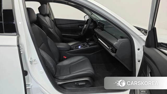 Honda Accord 11th Generation 2023 Белый из Кореи, фото 2