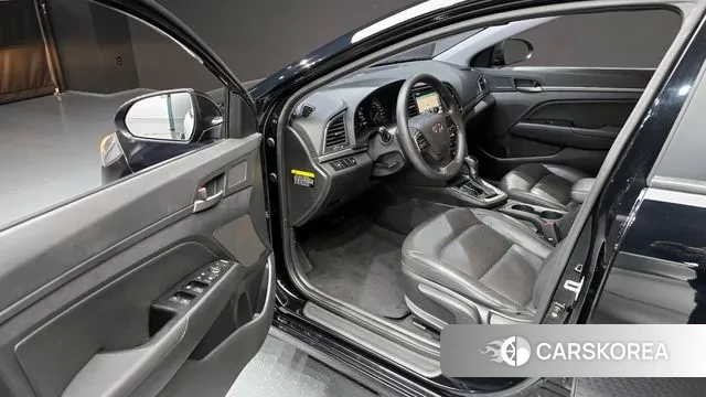 Hyundai Avante AD 2018 Черный из Кореи, фото 2