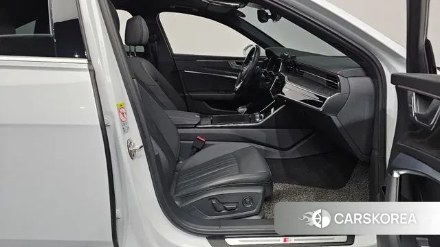 Audi A6 (C8) 2020 Белый из Кореи, фото 2