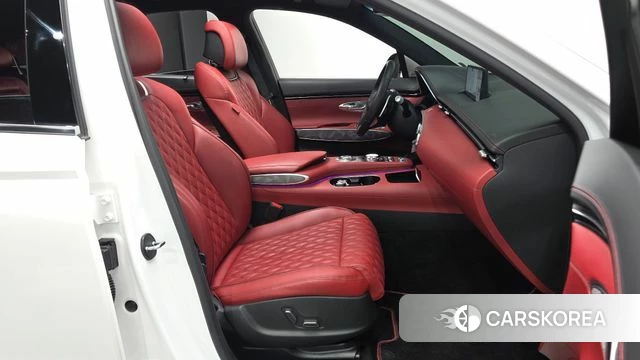 Genesis GV70 2022 Белый из Кореи, фото 2