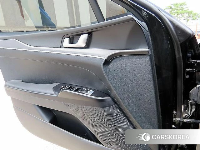 Kia K5 3rd generation 2022 Черный из Кореи, фото 2