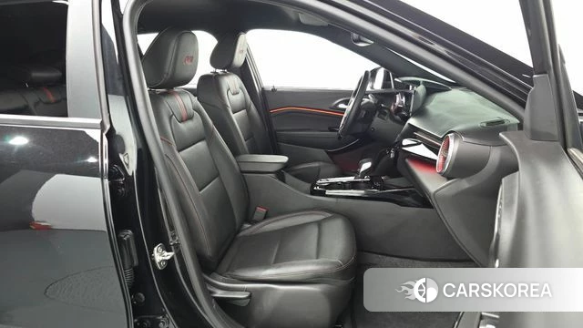 Chevrolet (GM Daewoo) Trax Crossover 2023 Черный из Кореи, фото 2