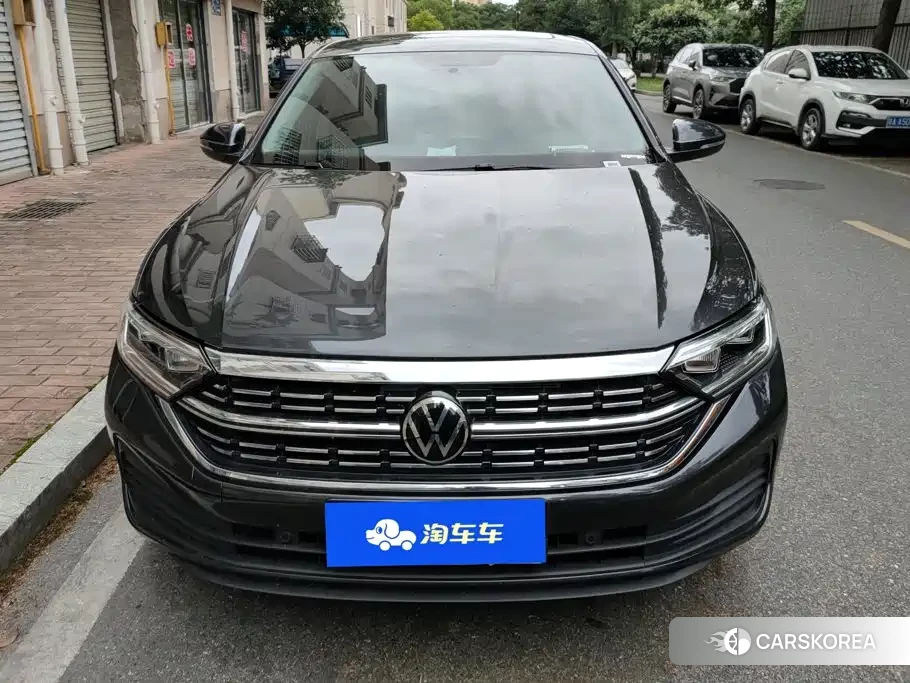 Volkswagen Sagitar 2025 Silver/gray из Китая, фото 2