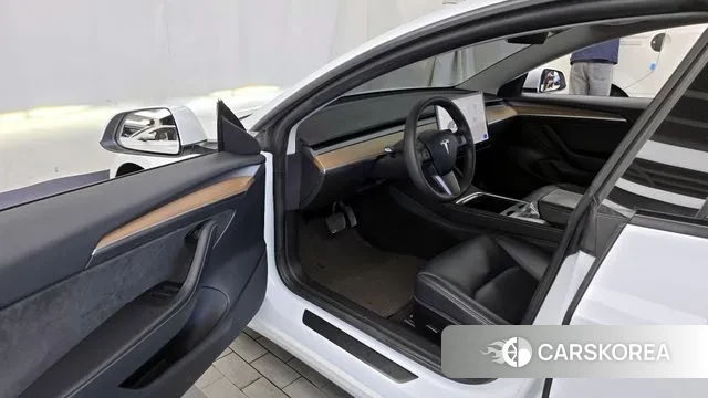 Tesla Model 3 2021 Белый из Кореи, фото 2