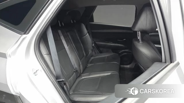 Hyundai Tucson (NX4) 2022 Серебристо-серый из Кореи, фото 2