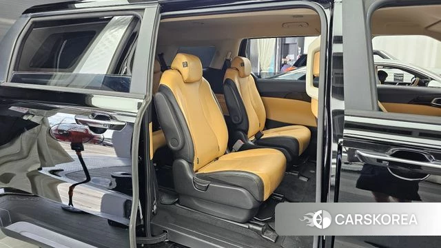 Kia Carnival 4th generation 2022 Черный из Кореи, фото 2