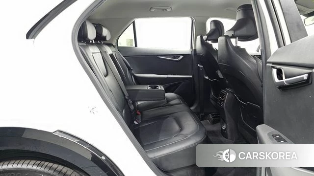 Kia Di Ol Nu Niro 2022 Белый из Кореи, фото 2