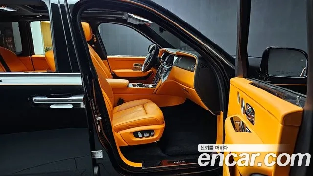 Rolls-Royce Cullinan 2023 Черный из Кореи, фото 2