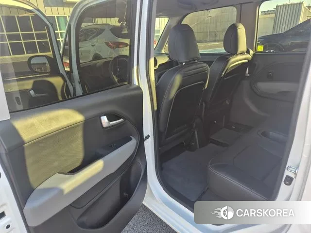 Kia The New Kia Ray EV 2023 Белый из Кореи, фото 2