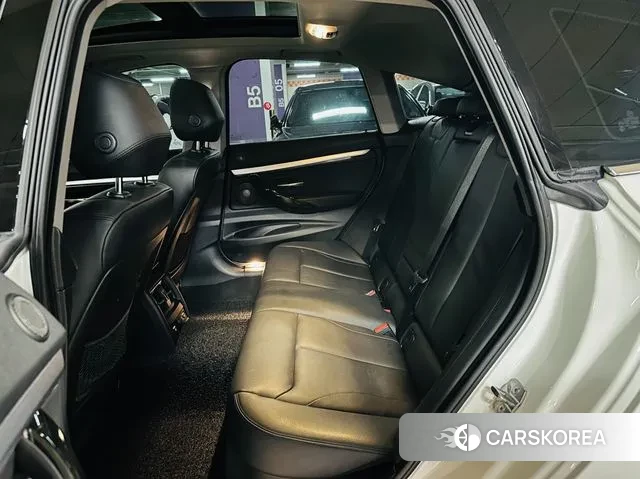 BMW 3 Series GT (F34) 2019 Белый из Кореи, фото 2