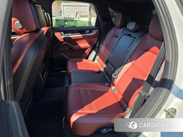 Porsche Cayenne (PO536) 2025 Белый из Кореи, фото 2