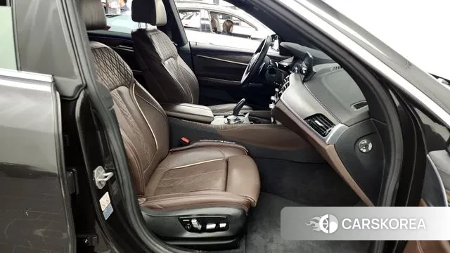 BMW 6 Series GT (G32) 2019 Серый из Кореи, фото 2