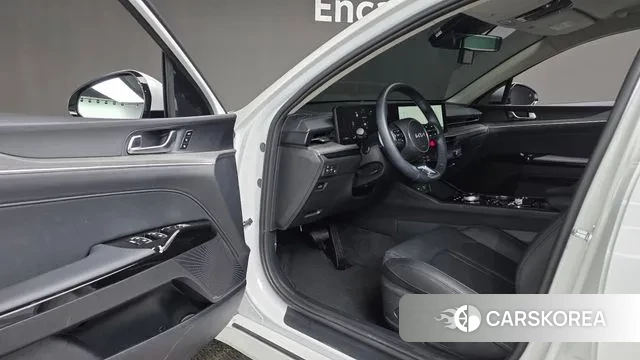 Kia The New K5 3rd generation 2025 Белый из Кореи, фото 2