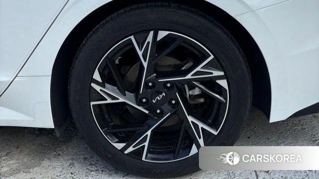 Kia The New K5 3rd generation 2023 Белый из Кореи, фото 2