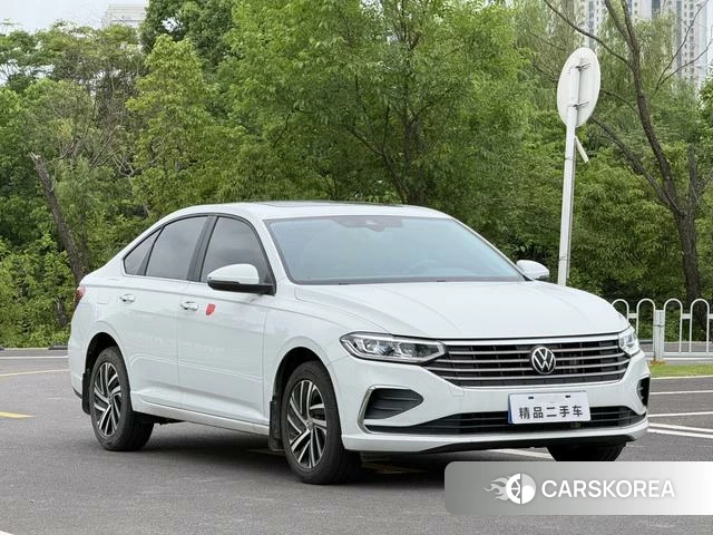 Volkswagen Lavida 2024 Белый из Китая, фото 2