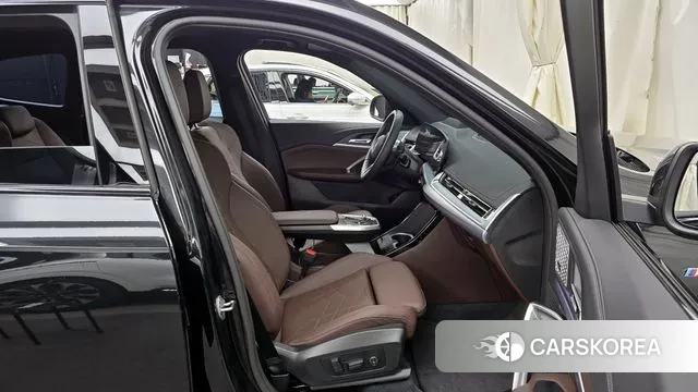 BMW X1 (U11) 2025 Черный из Кореи, фото 2