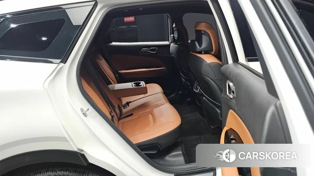 Kia Sportage 5th Generation 2023 Белый из Кореи, фото 2