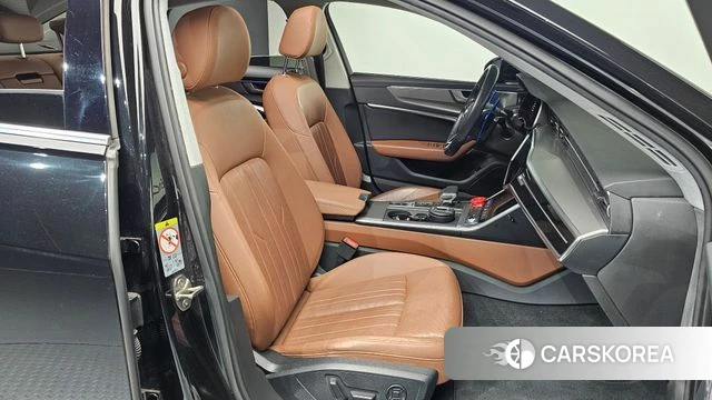 Audi A6 (C8) 2020 Черный из Кореи, фото 2
