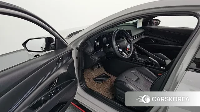 Hyundai Avante (CN7) 2022 Серебристо-серый из Кореи, фото 2