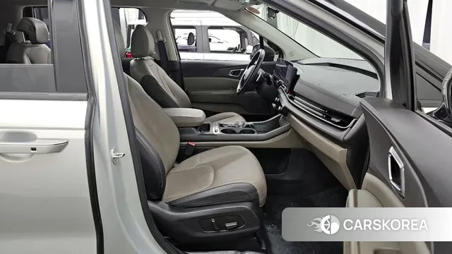 Kia The New Carnival 4th Generation 2024 Серебристо-серый из Кореи, фото 2