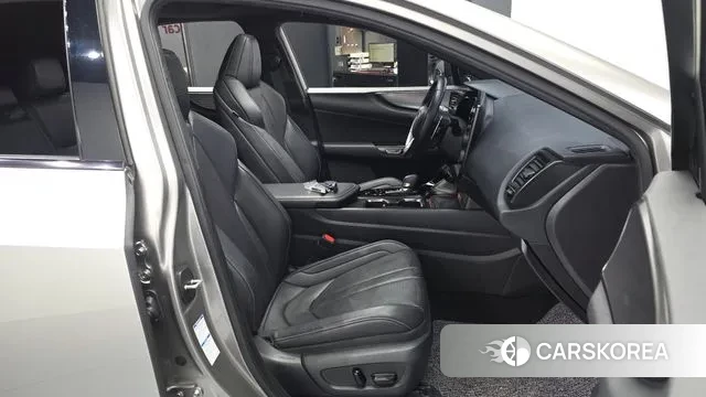 Lexus NX450h + 2nd generation 2022 Серебряный из Кореи, фото 2