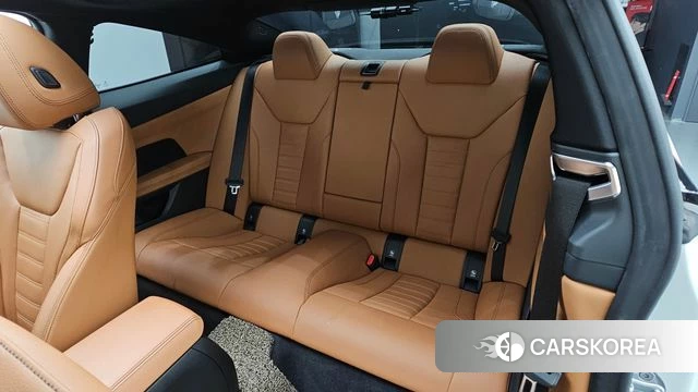 BMW 4 Series (G22) 2021 Белый из Кореи, фото 2