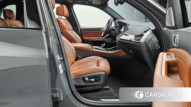 BMW X5 (G05) 2023 Серый из Кореи, фото 2