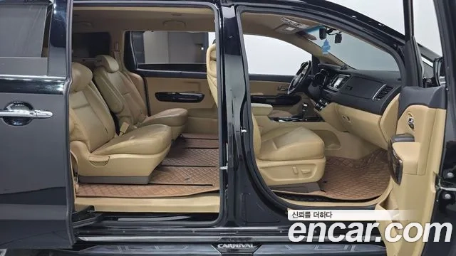 Kia The New Carnival 2018 Черный из Кореи, фото 2