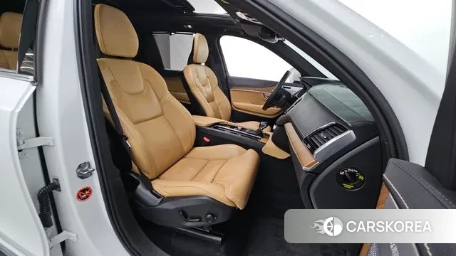 Volvo XC90 second Generation 2018 Белый из Кореи, фото 2