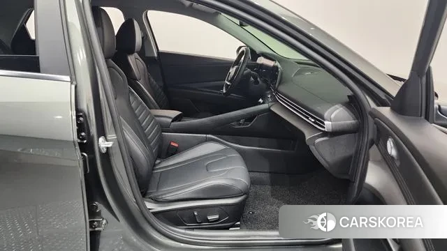 Hyundai The New Avante (CN7) 2023 Серый из Кореи, фото 2