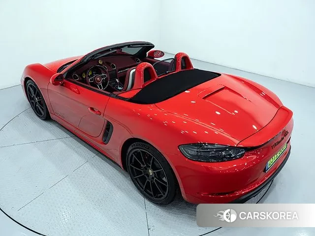 Porsche 718 Boxster 2024 Красный из Кореи, фото 2