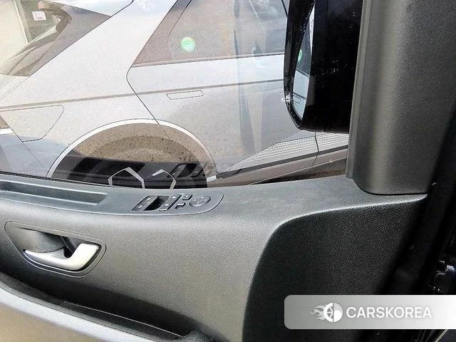 Hyundai Staria 2023 Синий из Кореи, фото 2