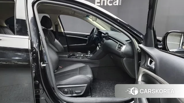 Genesis The New G70 Shooting Brake 2023 Черный из Кореи, фото 2