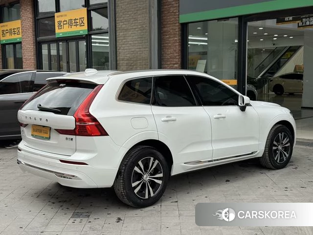 Volvo XC60 2023 Белый из Китая, фото 2
