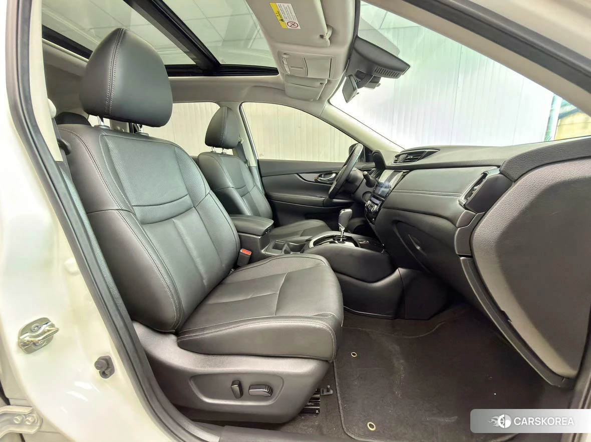 Nissan Qijun 2021 Белый из Китая, фото 2
