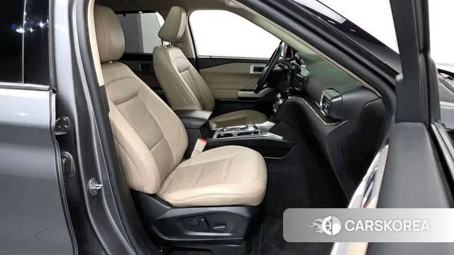 Ford Explorer 6th Generation 2021 Серый из Кореи, фото 2