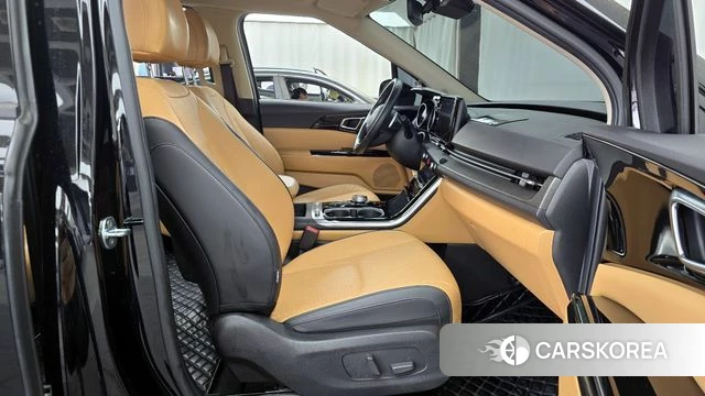 Kia Carnival 4th generation 2021 Черный из Кореи, фото 2