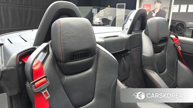Mercedes-Benz SLC-Class R172 2019 Серебряный из Кореи, фото 2