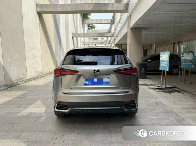 Lexus NX 2021 Темно-серый из Китая, фото 2
